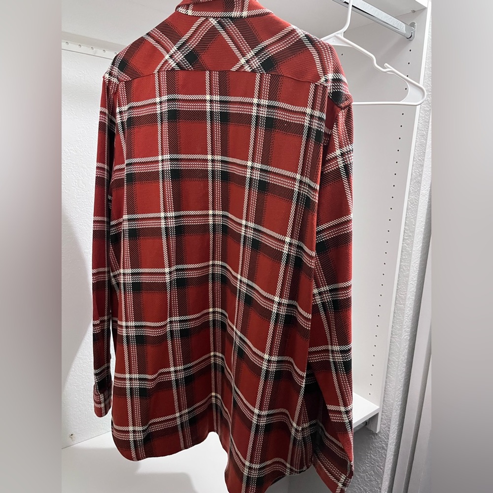 Button down - Picture 2 of 2